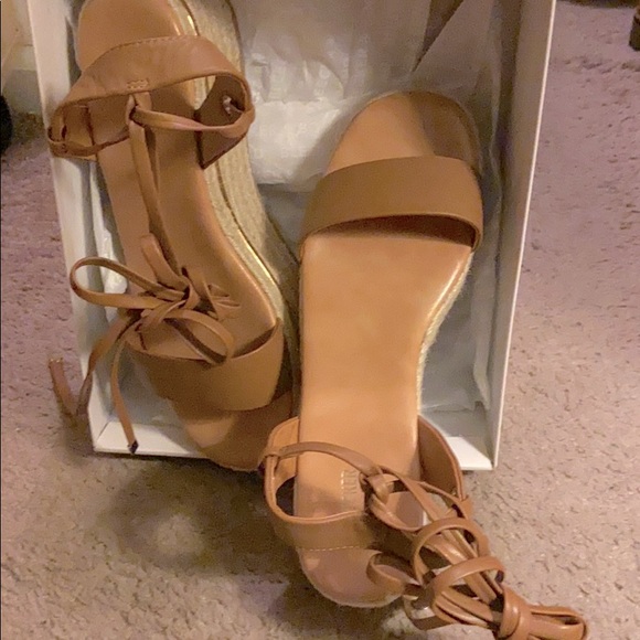 Wedges Sandals - Picture 3 of 7